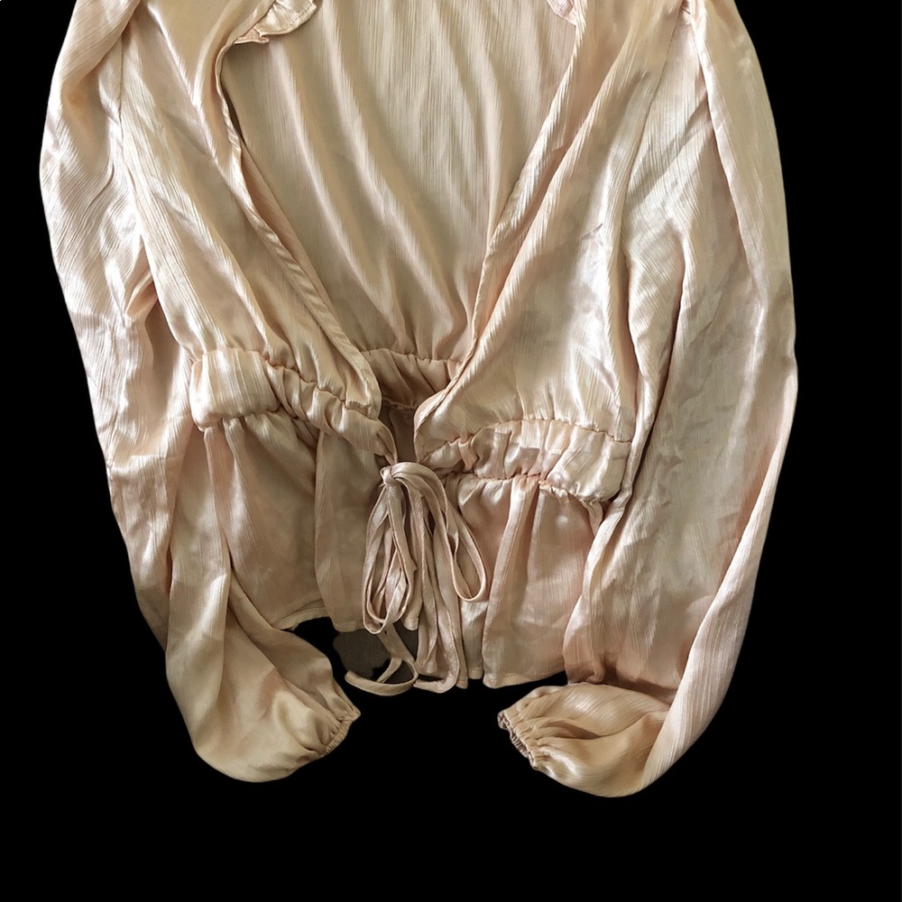 Nasty Gal tie in front Cream shiny blouse size US 4